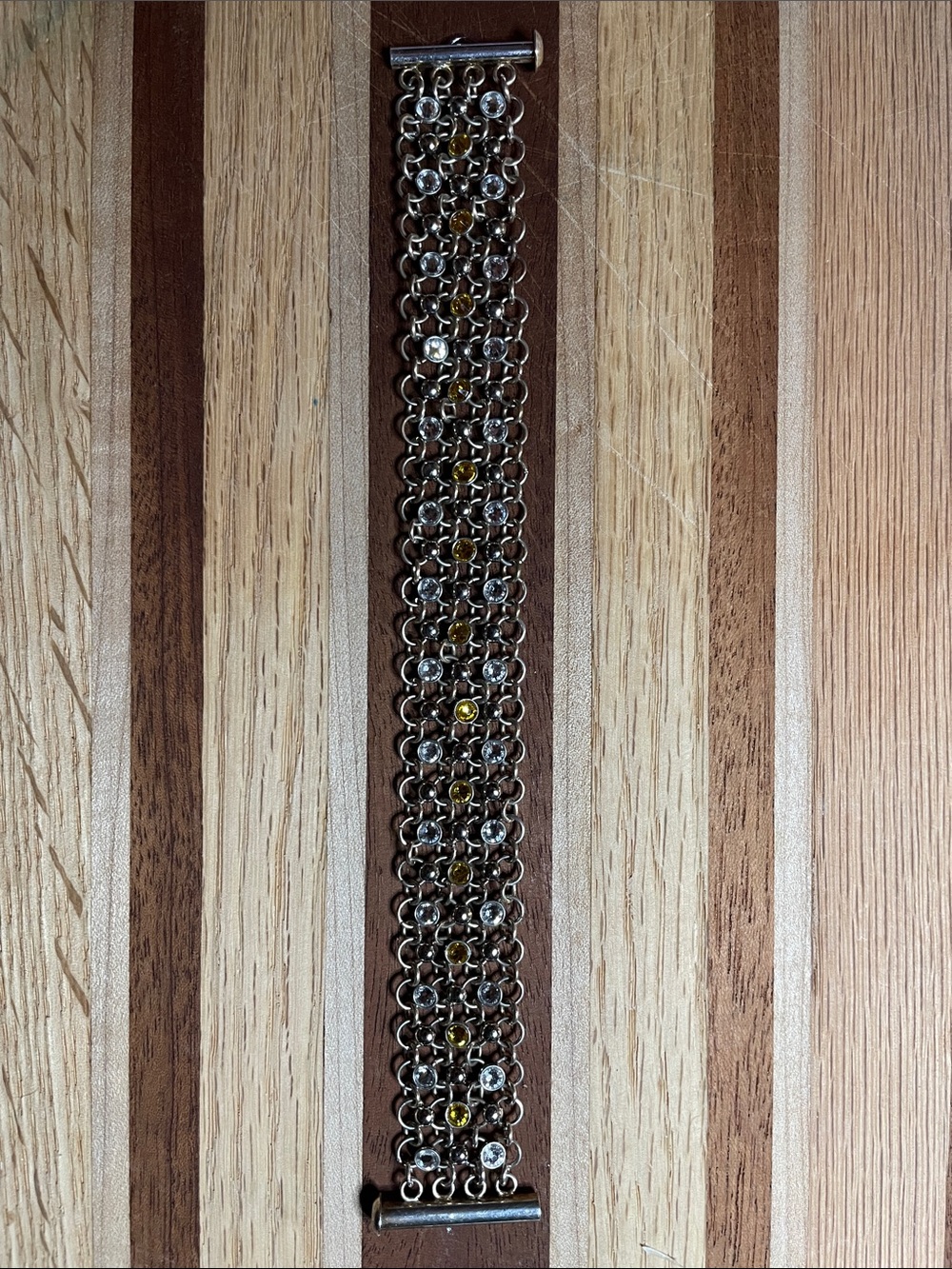Beautiful Find. Silver/Sawarski crystals 7” bracelet linked chain / closure .
